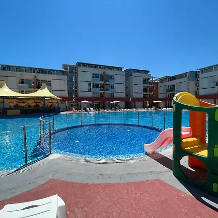 Sunny Elit3 - елит 3 апартамент Appartement *
